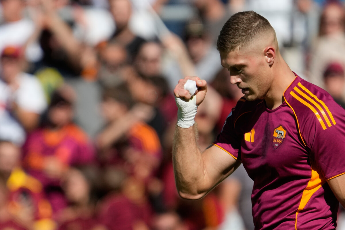 La Roma conquista la vittoria contro il Parma e raggiunge il Napoli in vetta