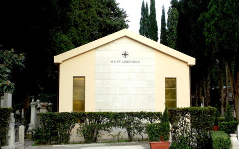 Ricorrenza dei Defunti, Ama potenzia i servizi nei cimiteri di Roma