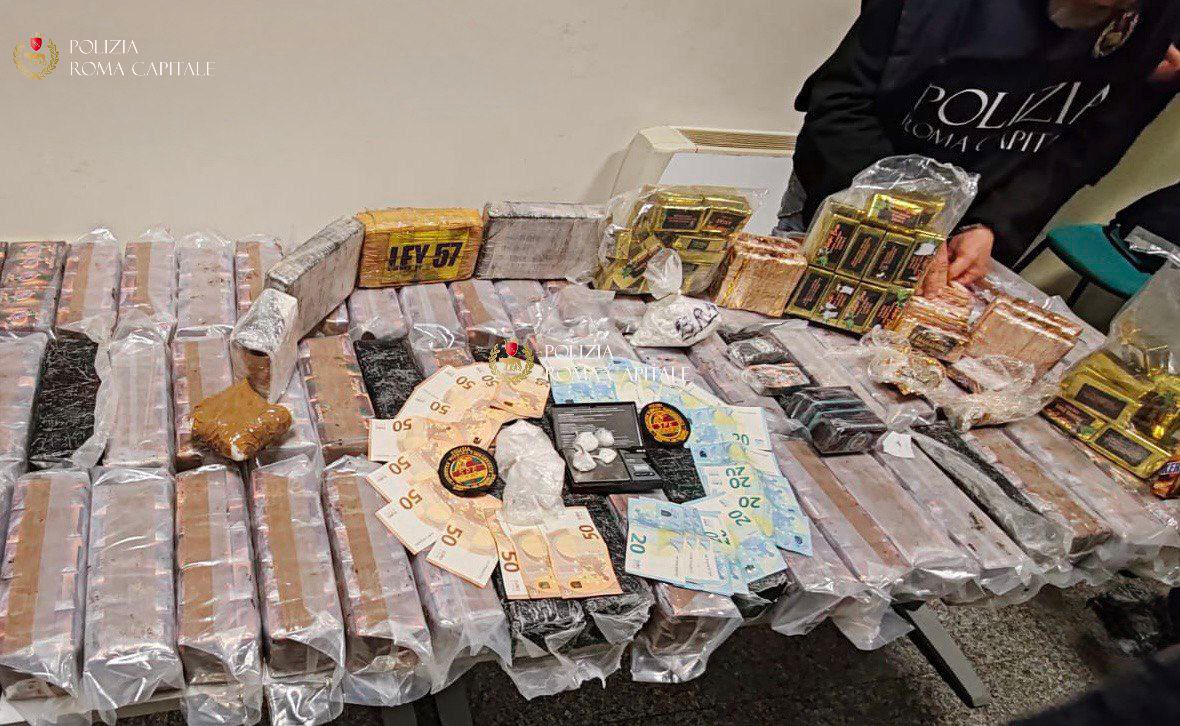 Scoperti due quintali di droga destinati allo spaccio nella Capitale: un arresto effettuato