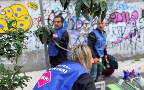 Volontari all’Esquilino: 200 kg di rifiuti raccolti e 40 piante piantate