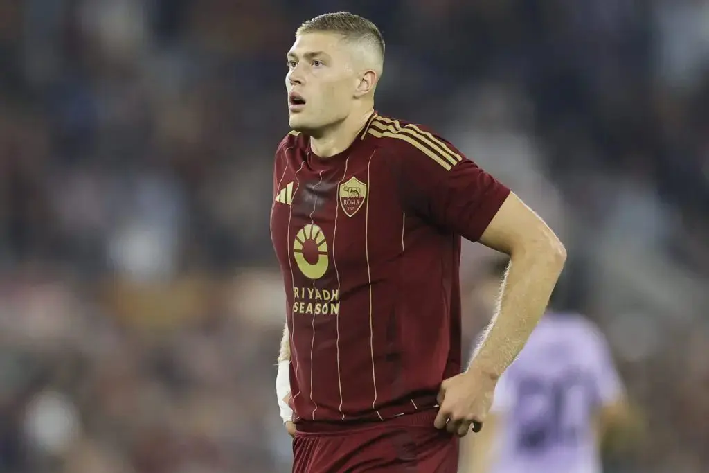 Artem Dovbyk si ferma per un mese: lesione al tendine del retto femorale