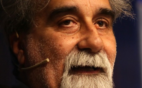 È scomparso il maestro Beppe Vessicchio, aveva 69 anni
