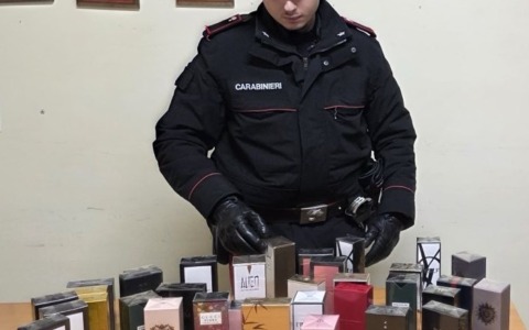 Furto all’Outlet: quattro donne denunciate per un colpo da 8mila euro