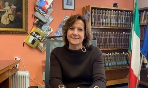 Giulio Cesare: la preside commenta la scritta contro le iniziative del liceo