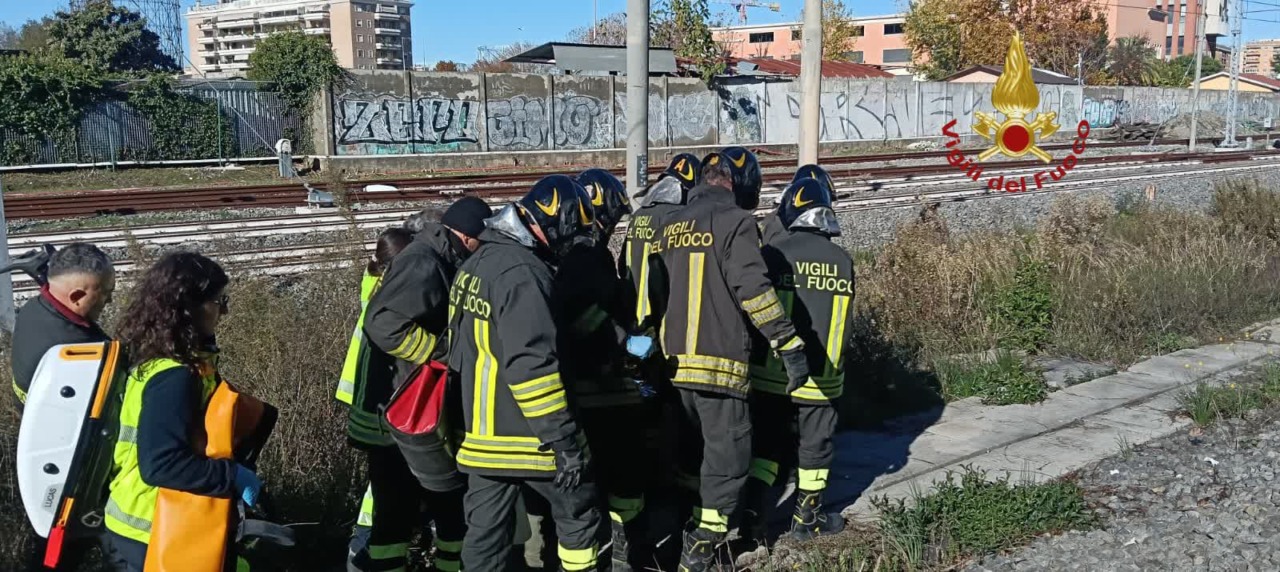 Grave incidente per un ragazzo investito dalla Metro B alla Garbatella