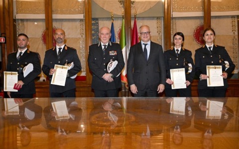 Il Sindaco Gualtieri riconosce quattro agenti della Polizia Locale di Roma