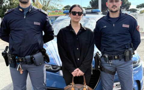 Intervento della Polizia di Stato salva un uomo sul raccordo anulare