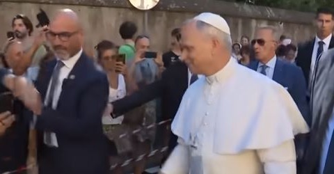 La Giornata dei poveri: pranzo con il Papa per un gruppo di trans