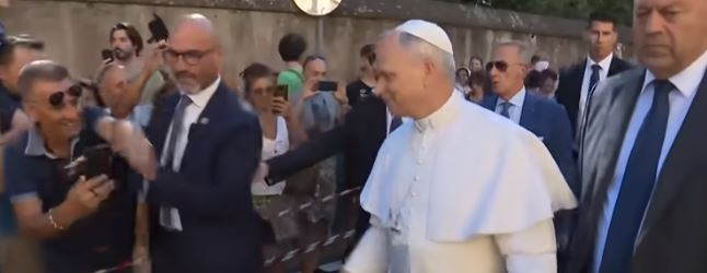 La Giornata dei poveri: pranzo con il Papa per un gruppo di trans