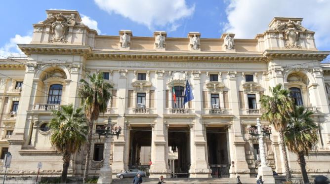 Manifestazione studentesca: “Soldi alla scuola, non alla guerra”