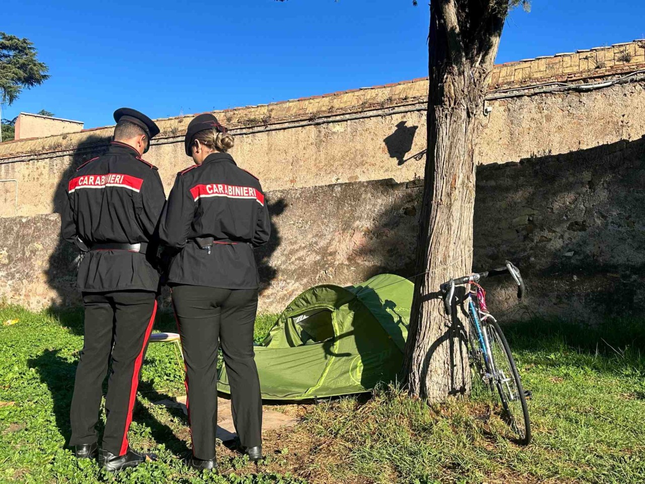 Operazione dei Carabinieri a Colle Oppio e Esquilino: un arresto e diverse denunce