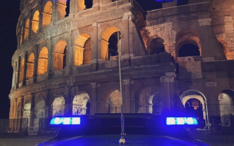 Operazione Estrella: bloccato traffico di auto clonate dalla Polizia