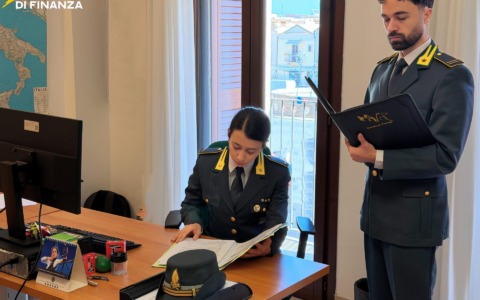 Otto arresti per traffico di sostanze stupefacenti