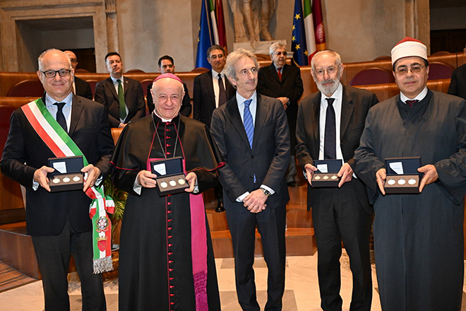 Presentazione delle monete per le tre religioni monoteiste a Roma