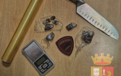 Quindicenne denunciata per gestione di un giro di spaccio