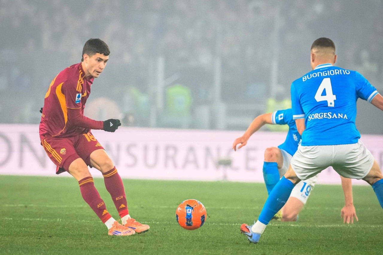 Roma cade contro il Napoli: 0-1 con gol di Neres