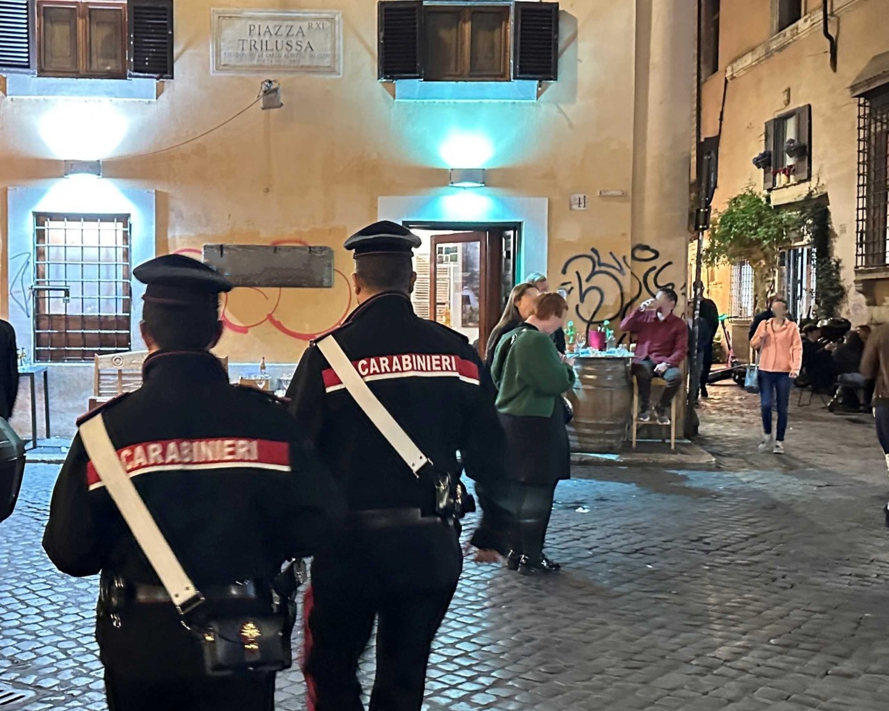 Sanzioni per attività commerciali nella movida di Trastevere
