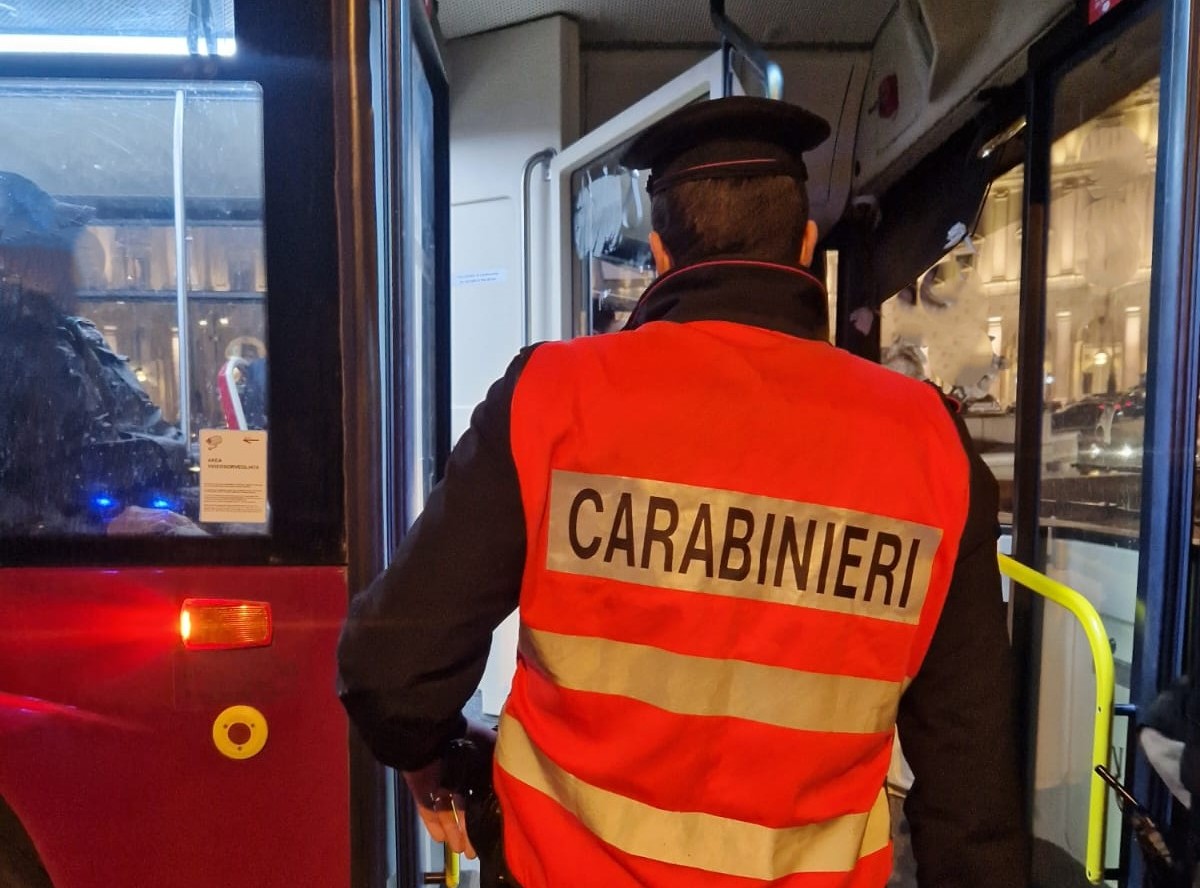 Sasso contro bus Atac: denunciato un uomo