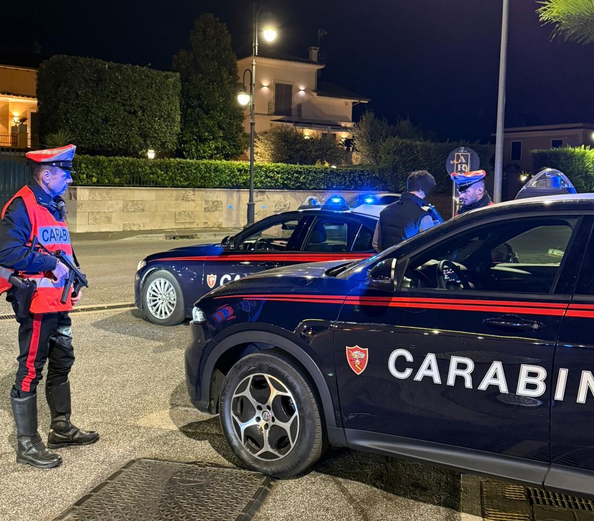 Scippo e aggressione nel Rione Monti: arrestato un giovane