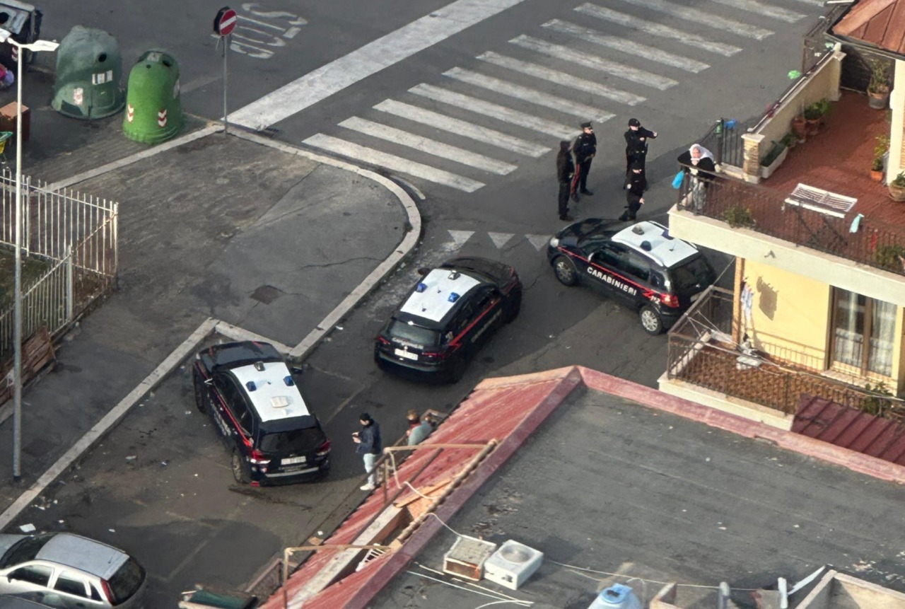 Sette fermi dei Carabinieri a Ostia in operazione contro la droga