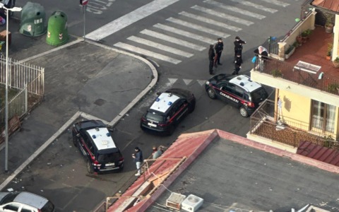 Sette fermi dei Carabinieri a Ostia in operazione contro la droga