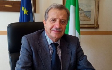 Sfiduciato il Sindaco Pietro Tidei, si scioglie il consiglio comunale