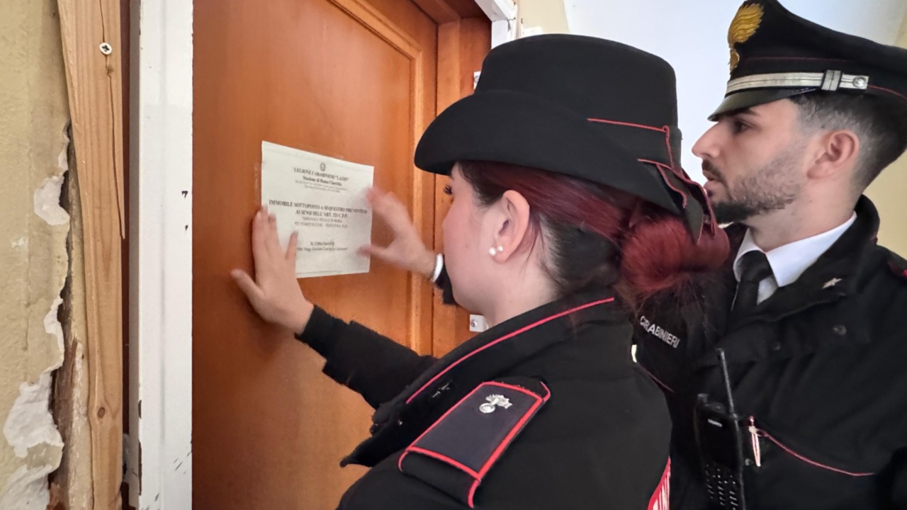 Sgomberati undici appartamenti abusivi a Roma