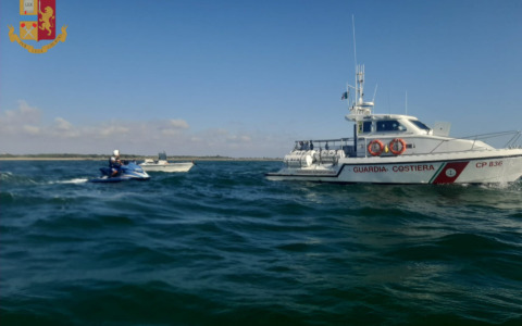 Soccorso di un marittimo in difficoltà al largo della costa laziale