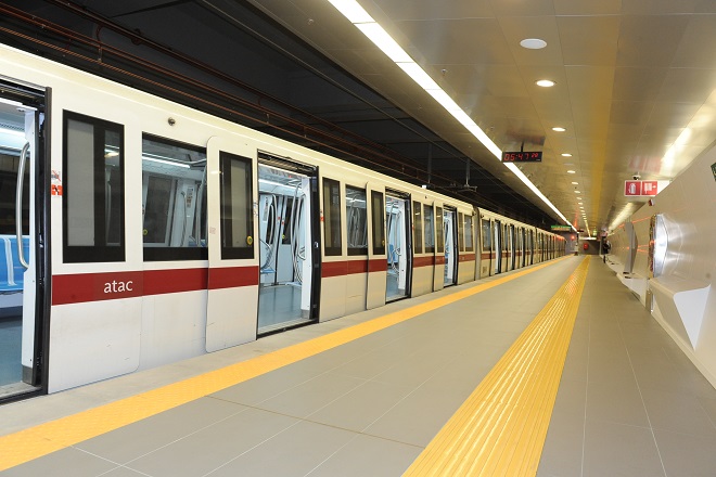 Venerdì nero per i trasporti pubblici a Roma: sciopero di 24 ore