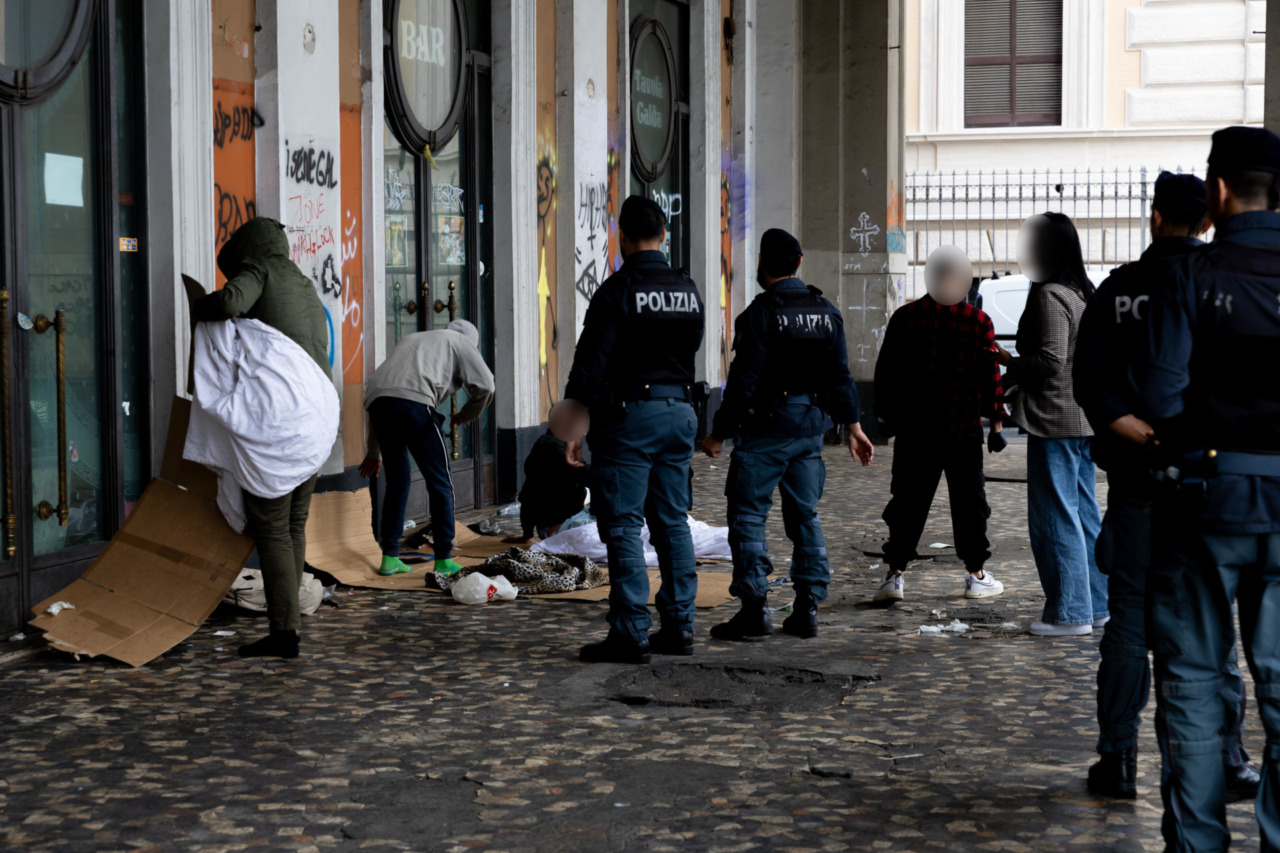 Viminale ed Esquilino: 20 arresti in dieci giorni, due giovani accusati di rapine