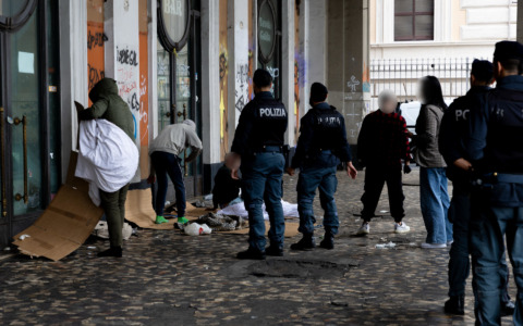 Viminale ed Esquilino: 20 arresti in dieci giorni, due giovani accusati di rapine