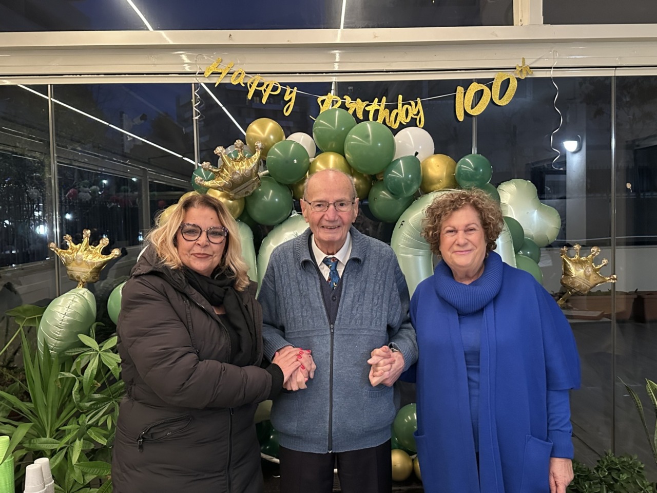 Ercole compie 100 anni: grande festa all’Over Senior Residence di Fonte Laurentina di Roma