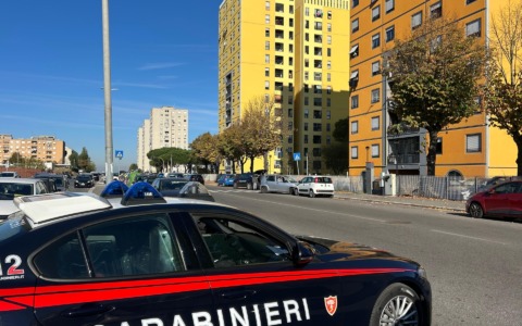 Aggressione alla metro Jonio: la vittima seguìta da tre uomini