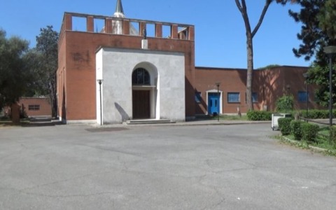 Aggressione nel carcere minorile: agente sequestrato e ferito