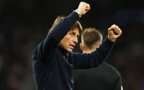 Antonio Conte soddisfatto dopo la vittoria contro la Roma