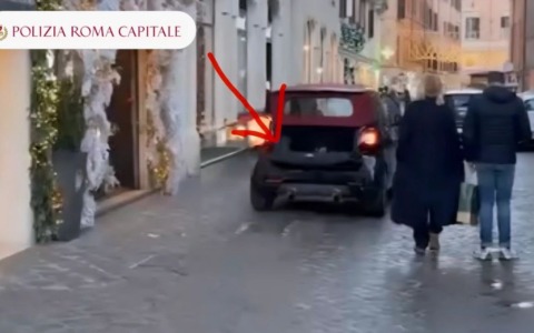 Denunciato un conducente per targa nascosta in ZTL nel Tridente