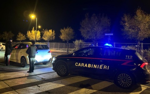 Due giovani denunciati per corse pericolose nel centro di Anzio