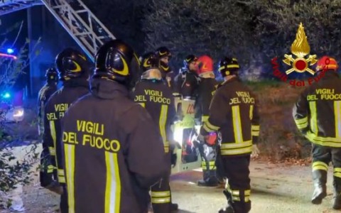 Due giovani dispersi nei boschi ritrovati dai Vigili del Fuoco