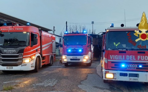 Fiamme in un appartamento a Torraccia, salvati due coniugi
