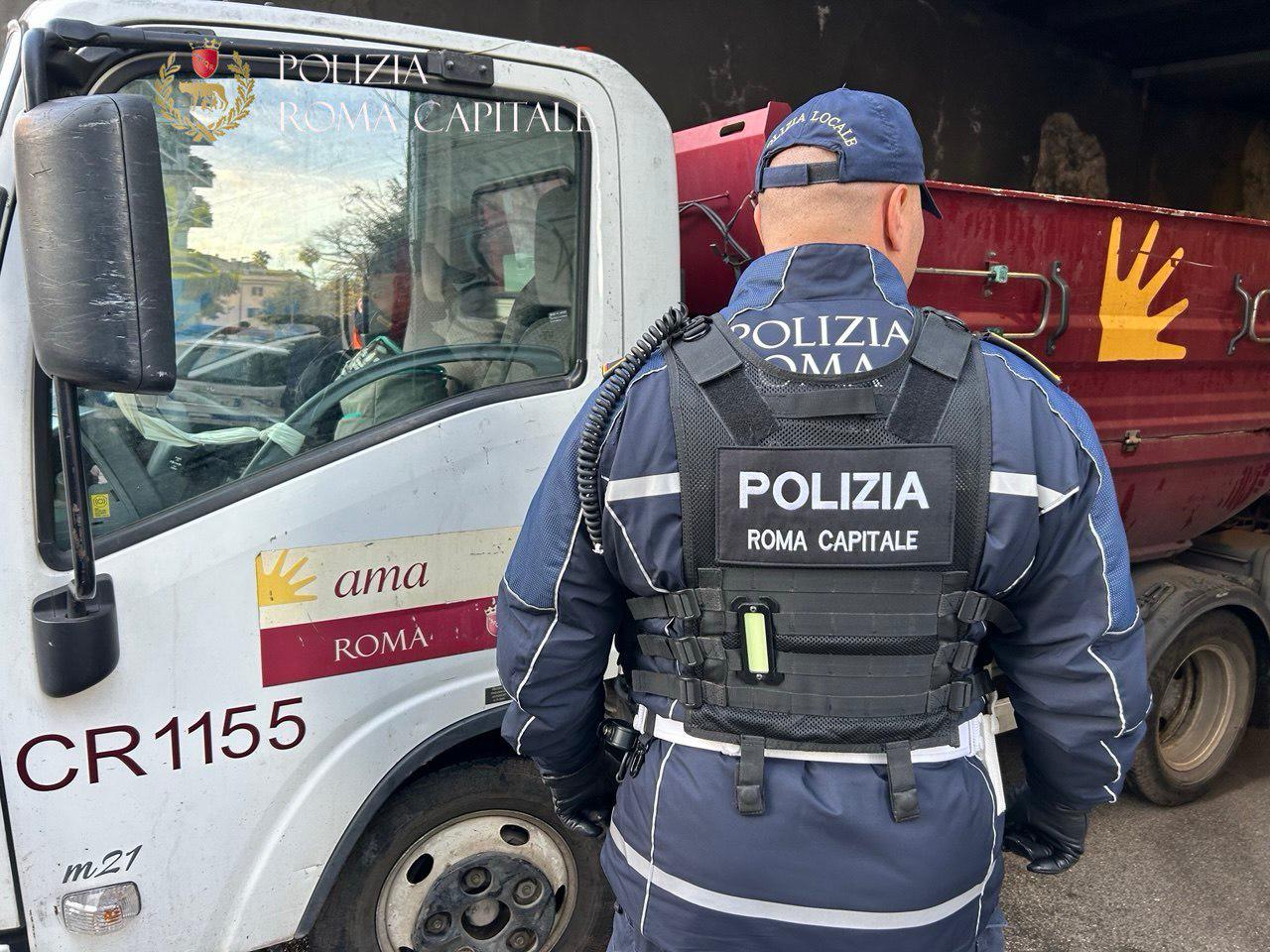 Intervento della Polizia Locale a Trastevere per la sicurezza dei sottopassaggi pedonali