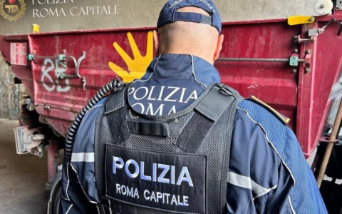 Intervento della Polizia Locale al Villaggio Falcone di Ponte di Nona
