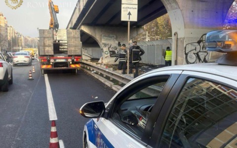 Intervento della Polizia Locale per ripristinare il decoro vicino alla Tangenziale