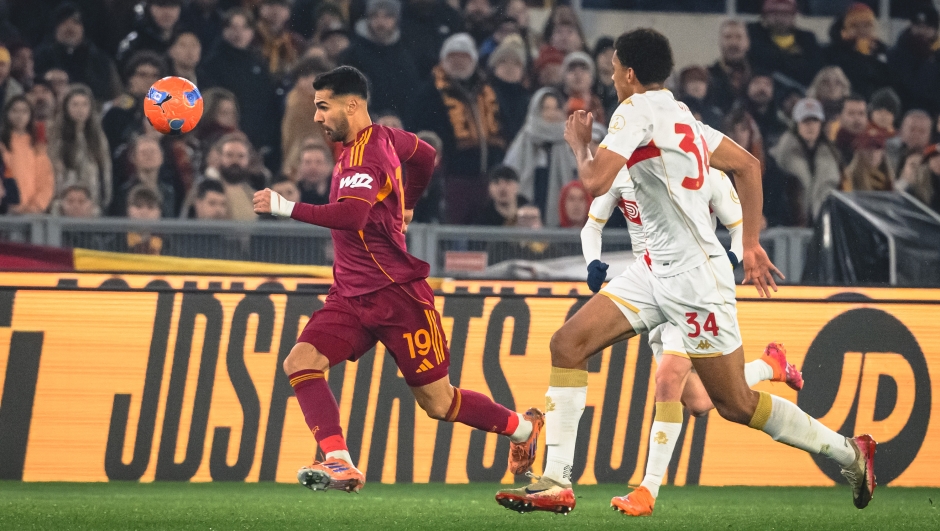 La Roma conquista il match: 3 a 1 contro il Genoa di De Rossi
