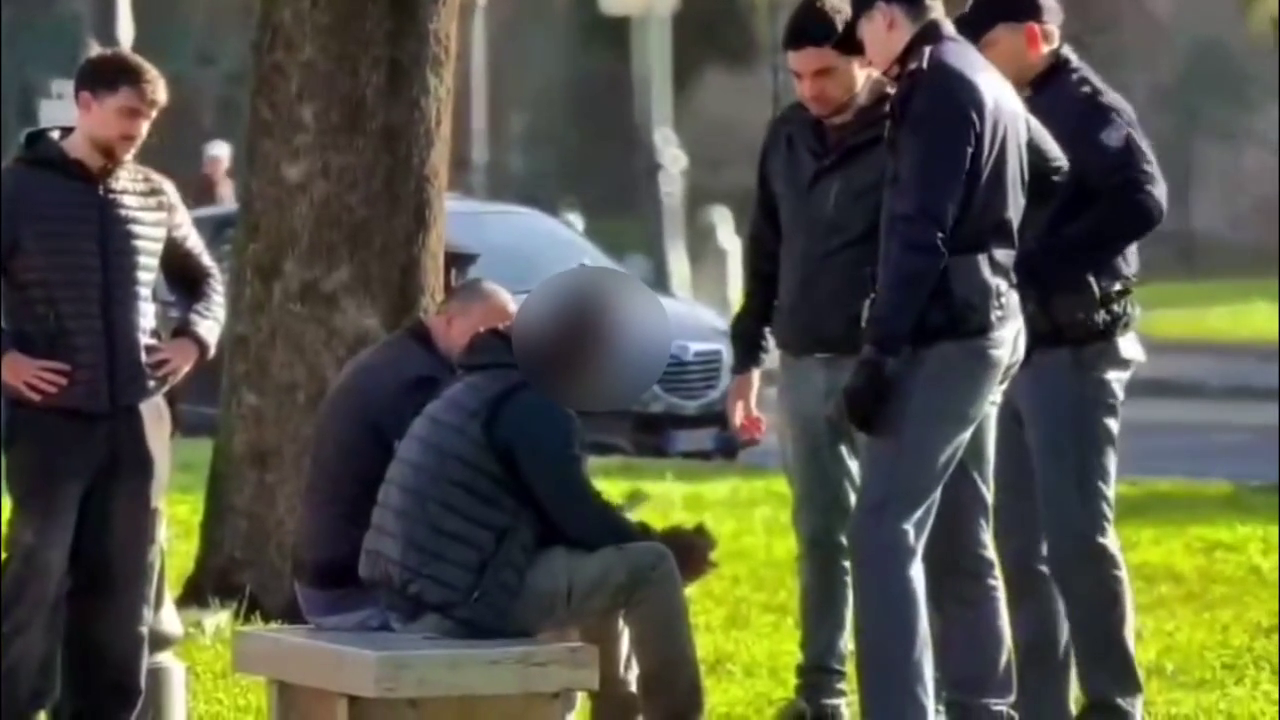 Operazioni di Polizia a Esquilino e Colle Oppio: fermato un spacciatore in piazza Vittorio