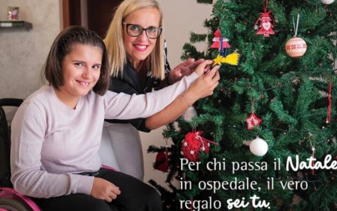 Ospedale Bambino Gesù: eventi natalizi e l’arrivo di Babbo Natale acrobatico