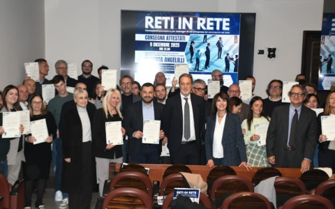 “Reti in Rete”: cerimonia di consegna degli attestati ai partecipanti dei CAT Confcommercio