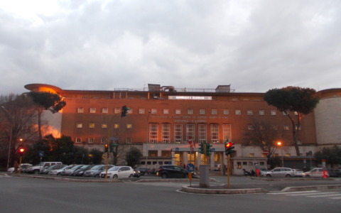 Rimozione di un grande meningioma in una donna incinta: mamma e bambino stanno bene