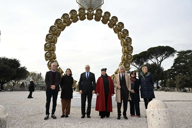 “Solitàrio”: l’installazione di Joana Vasconcelos al Pincio