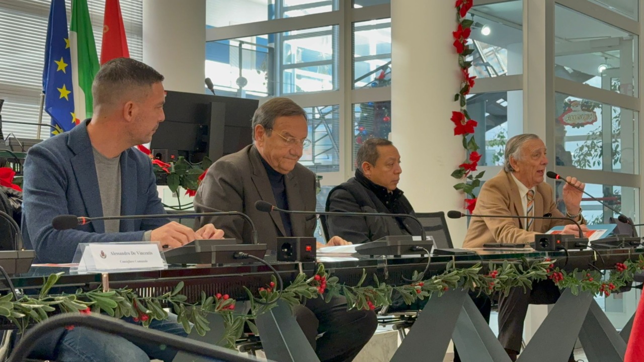 Svelato il prototipo della statua di San Pietro Pescatore a Fiumicino