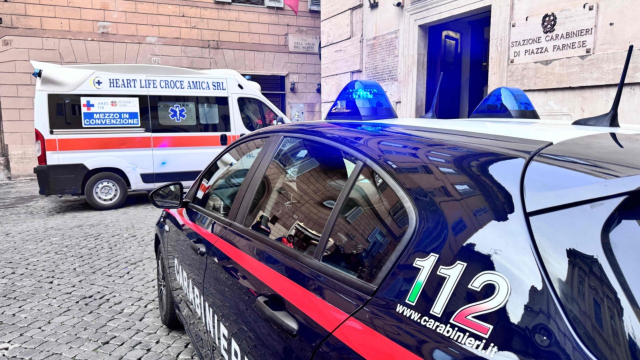 Tre ragazzi denunciati per aggressione omofoba a Roma